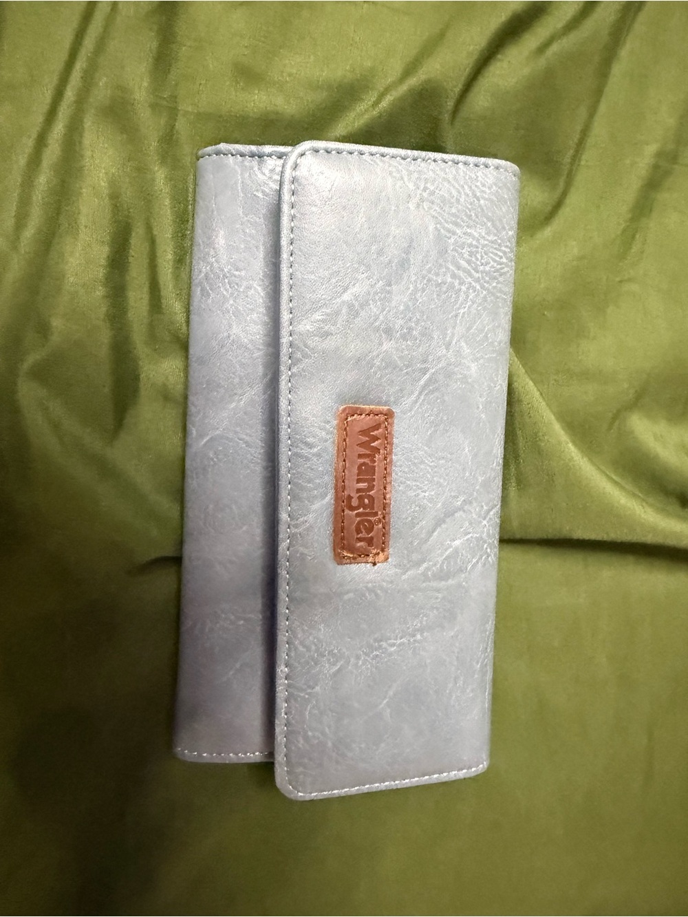 Wrangler Light Blue Trifold Card & Key Organizer with Tan Logo Patch